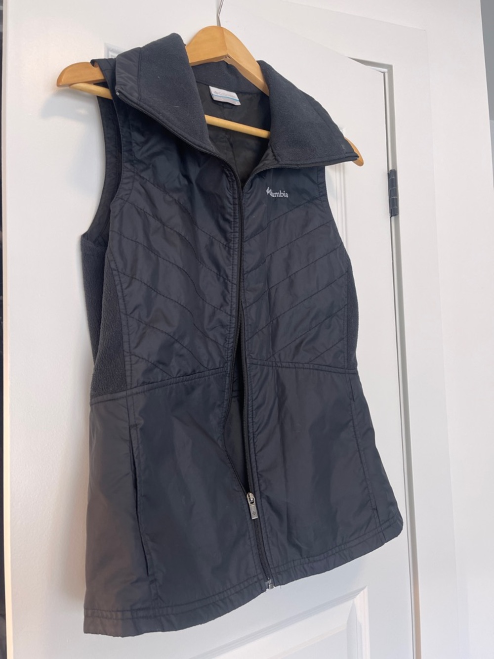 Columbia Vest - Picture 2 of 5